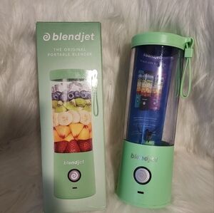 BlendJet Portable Blender in Mint Green